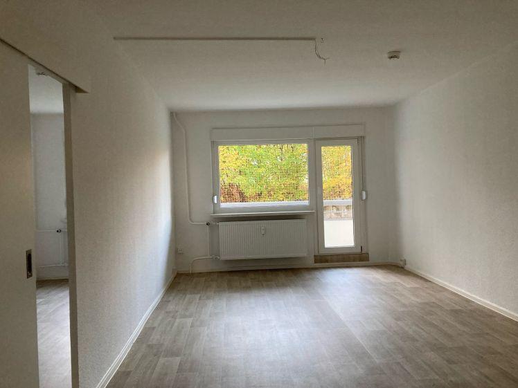 Neu sanierte Familienwohnung schon jetzt besichtigen und im Sommer einziehen - Foto 1