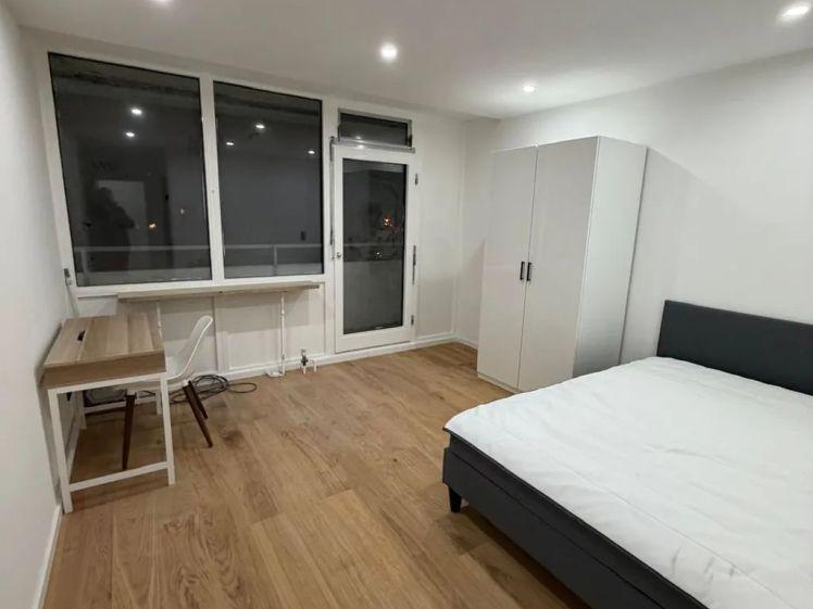 Helles 18 m² Zimmer mit Balkon in zentraler Lage – sofort verfügbar - Foto 1