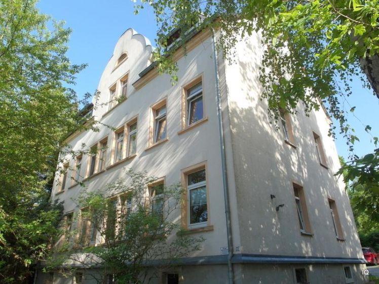Ab Mitte August 2026: Etagenwohnung mit 2 Balkonen, Laminatboden, 2 Bädern und eigener Gartenanteil - Foto 1