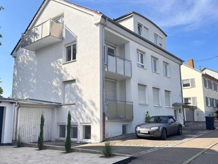 Lakeview-Loft! 3 room (2 Br) apartment in Böblingen - available from Mai 29. - Photo 1