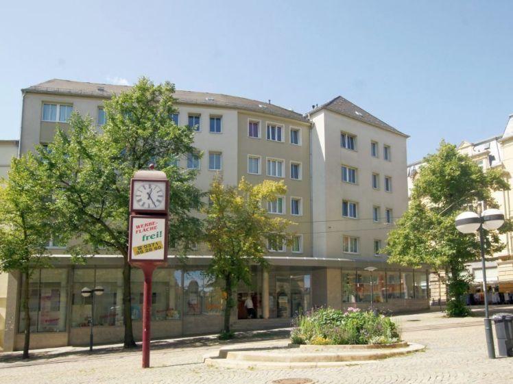 Zentrales Wohlfühlglück mit Gestaltungsspielraum - Photo 1