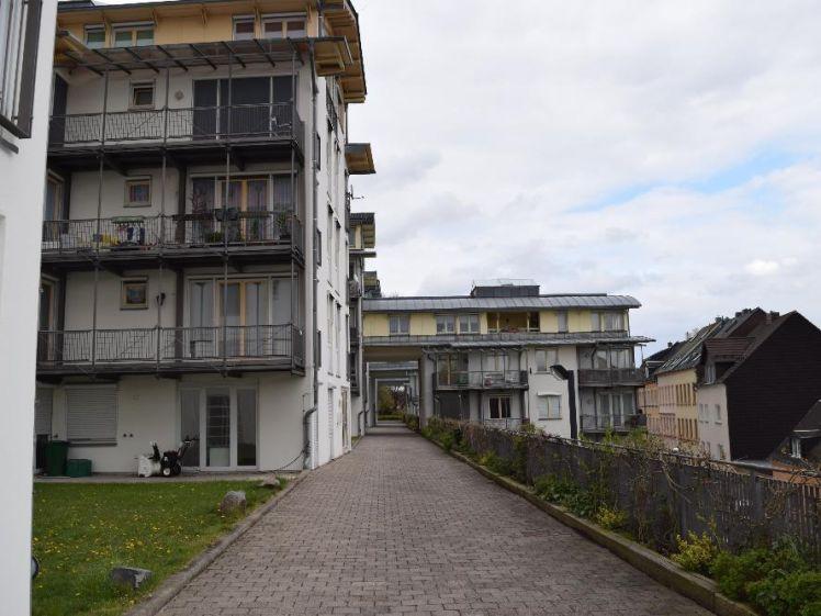 Einziehen und Wohlfühlen mit EBK, Terrasse, TG Stellplatz - Photo 1