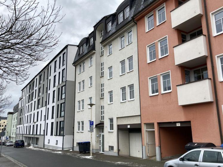 Schöne 1,5-Raum-Whg. mit Fahrstuhl, Balkon u. TG-Stpl. in zentrumsnaher Lage! - Photo 1
