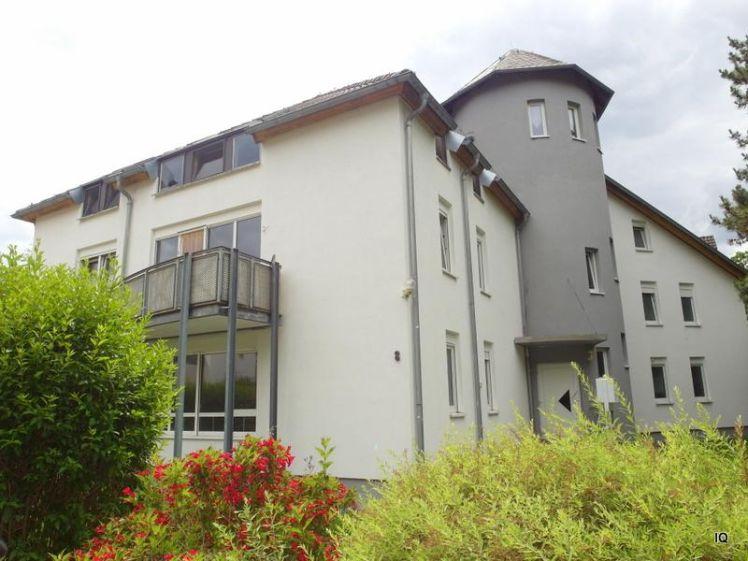 Tolle Lage in Weinböhla: 2-Zimmer-Wohnung im Erdgeschoss mit sep. Küche, Badewanne u. PKW-Stellplatz - Foto 1