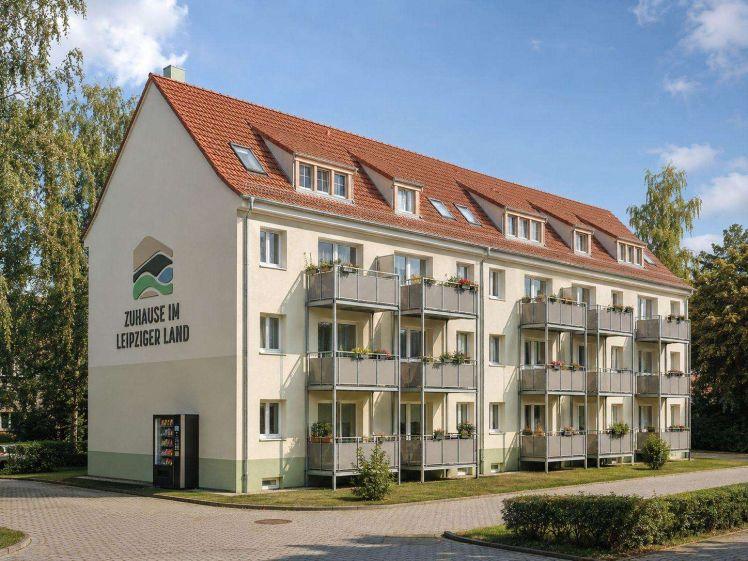 IHR ERSTBEZUG IN IDYLLISCHER LAGE | Traumhafte 4-Raum-Wohnung mit Süd-Balkon und Tageslichtbad - Photo 1