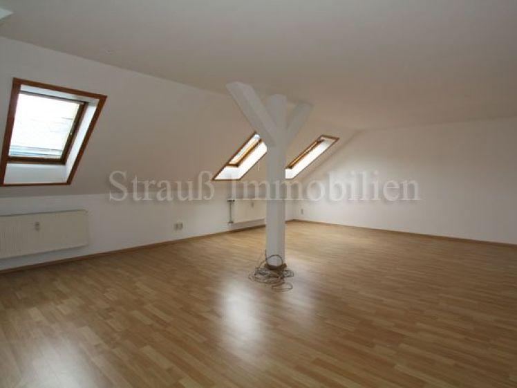 Schöne Single-WE im Dachgeschoss - Photo 1