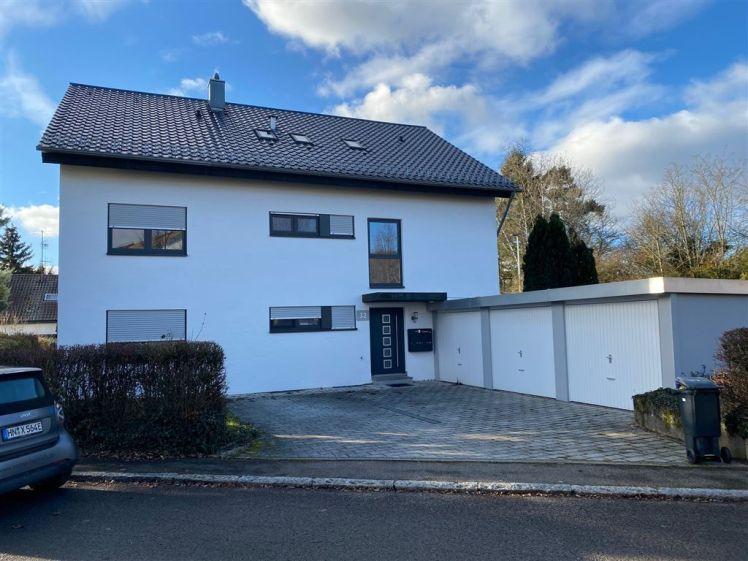 HN-OST, VORZUGSLAGE: Modern renovierte 2 Zi. DG-Wohnung m. Loggia - Foto 1
