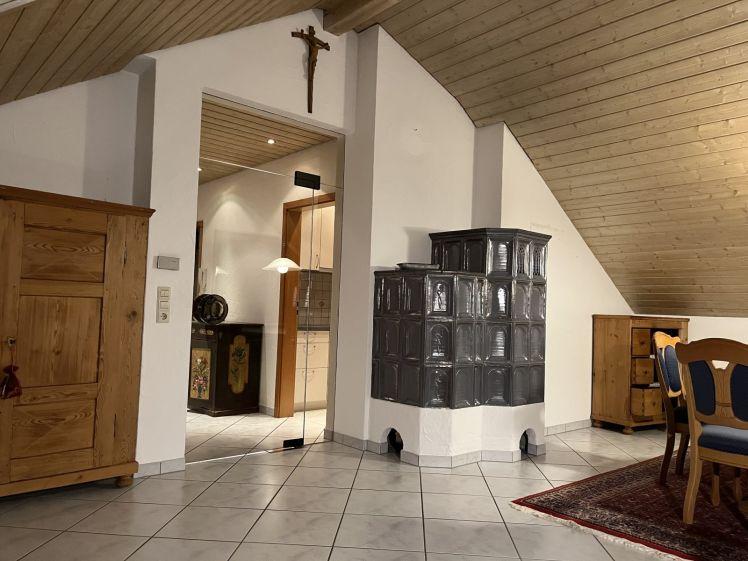 Grafenau: 3,5 ZW im DG in ruhiger Feldrandlage in 3-Fam. Haus - Foto 1