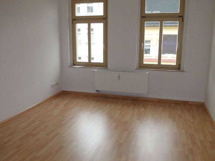 Frei ab SOFORT! 3. OG - Laminat - Balkon - Haus mit Lift ! - Foto 1