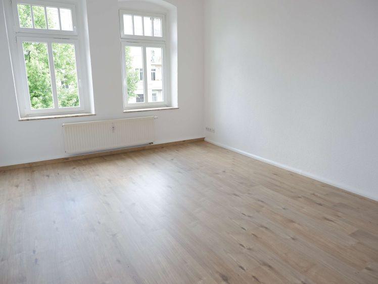 Modernes Laminat - Bad mit Fenster - West Balkon - 1. OG ! - Photo 1