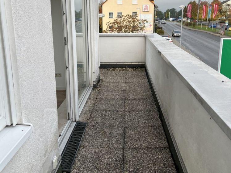 Bezaubernde Wohnung mit großer Terrasse! Ideal für Singles! - Foto 1