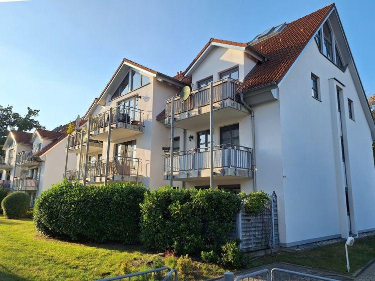 Brandis: zentral und ruhig im Grünen wohnen mit Balkon und TG-Stellplatz - Foto 1