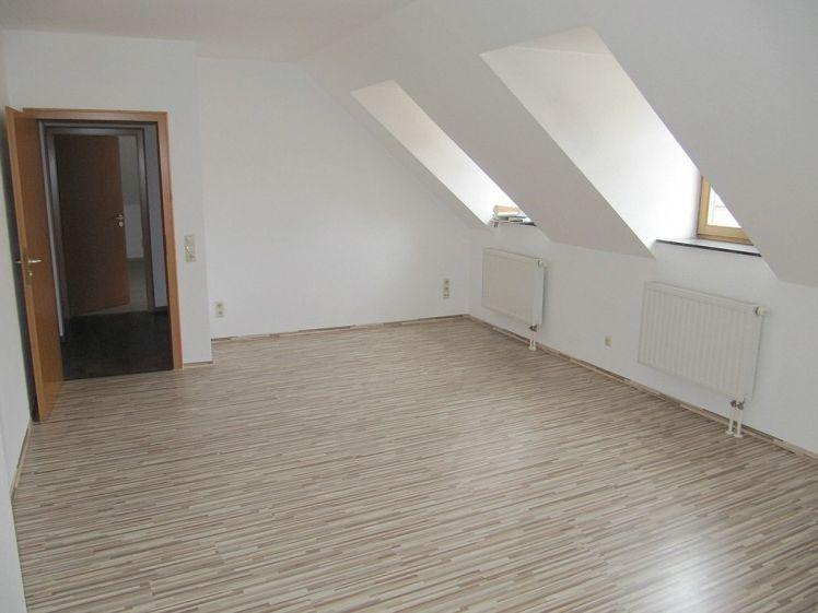 Schöne Dachgeschoss-Wohnung in bester Citylage - Foto 1