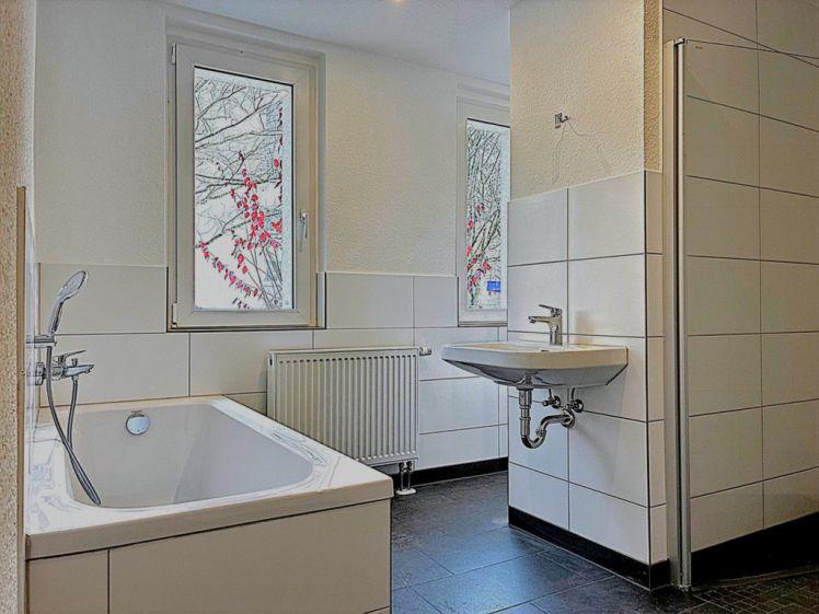 !!! Erstbezug nach Sanierung ab 1.6.26 - 4 Zimmer im EG !!! - Photo 1