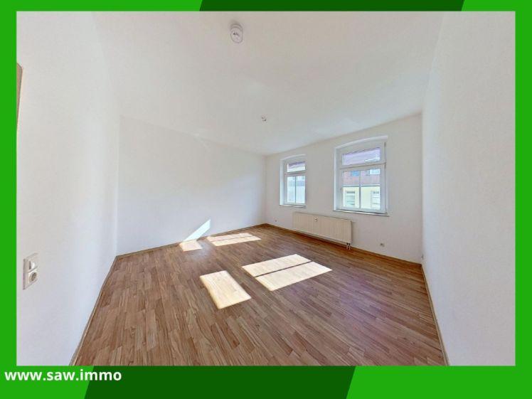 Helle 3-Raum-Wohnung im 1. Obergeschoss mit Gartennutzung - Photo 1