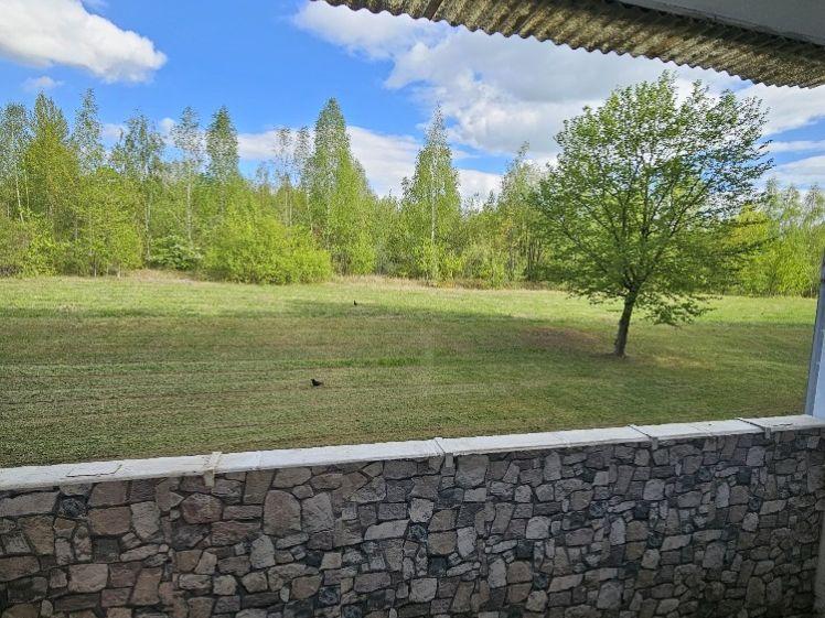Große Erdschosswohnung mit Balkon und Dusche! - Foto 1