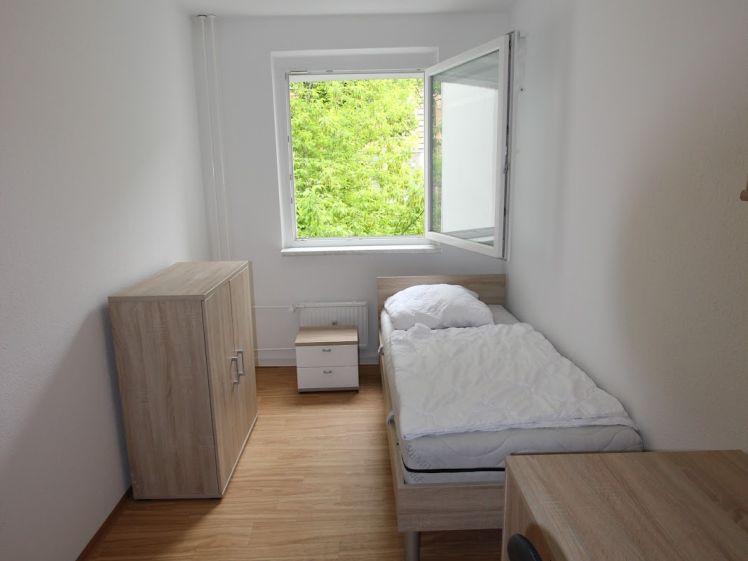 Studenten aufgepasst! WG-Zimmer frei! - Photo 1