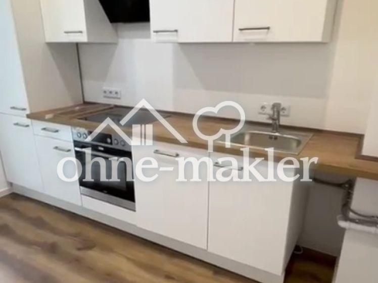 Möbliertes WG-Zimmer in renovierter 4er-WG eigenem Balkon in Lichtenhof! - Photo 1