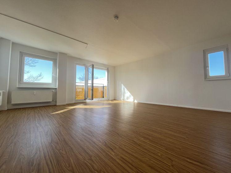 Renoviertes Familienparadies mit zwei Balkonen & zwei Bädern - Photo 1