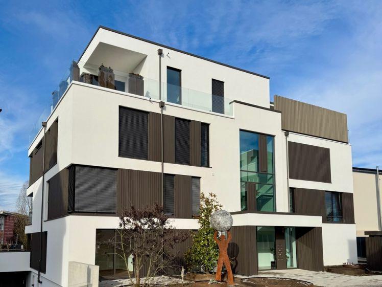 Neubau/Erstbezug - Exclusive 3-ZKB-EG-Wohnung mit großer Terrasse im 5-Fam.-Haus. - Photo 1