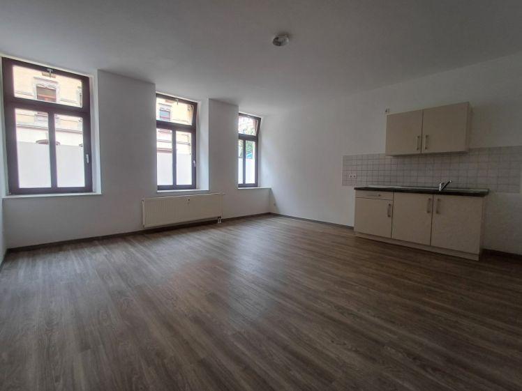 25 m² Wohnbereich mit offener Küche + inkl. EBK * / Vinyl / Bad mit Wanne - Foto 1