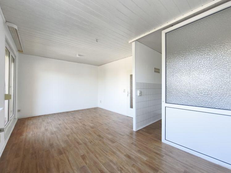 DREI ZIMMER im 1.OBERGESCHOSS - Foto 1