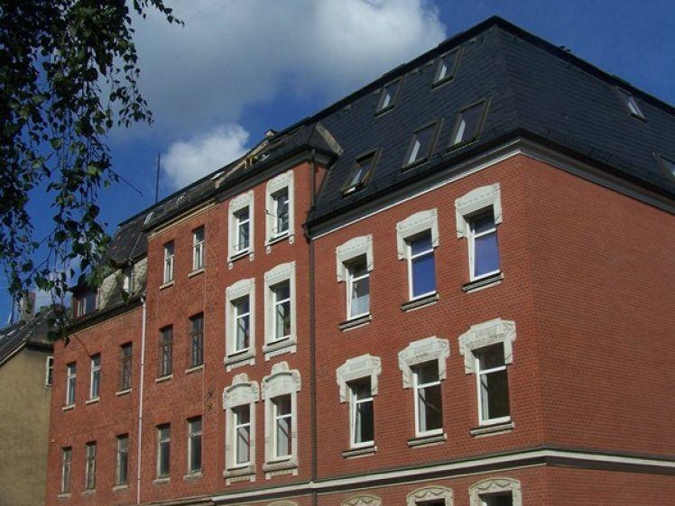 Hübsche 2-Raum-Wohnung mit Einbauküche u.Stellplatz ! - Photo 1