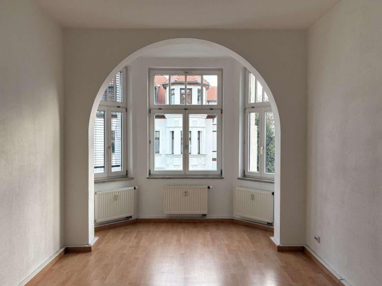 Im Herzen von Gohlis- große 2-Raumwohnung mit Erker, EBK + Balkon! - Photo 1