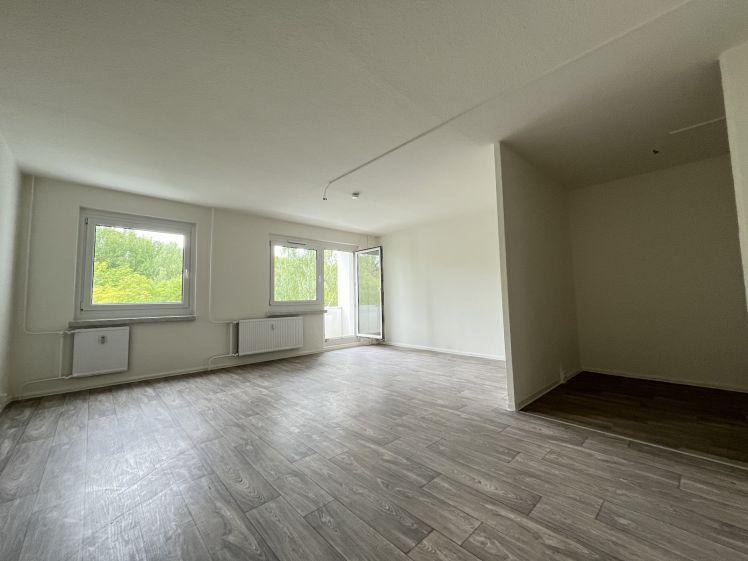 Frisch saniert mit Balkon – Ihr neues Zuhause wartet - Photo 1