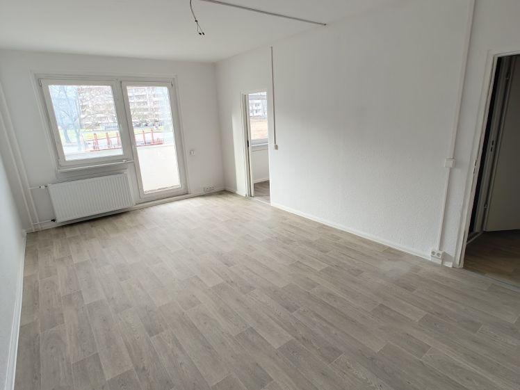 Nachmietersuche für Gemütliche 1‑Zimmer‑Wohnung mit Balkon im Grünen in Brandenburg-Hohenstücken - Photo 1