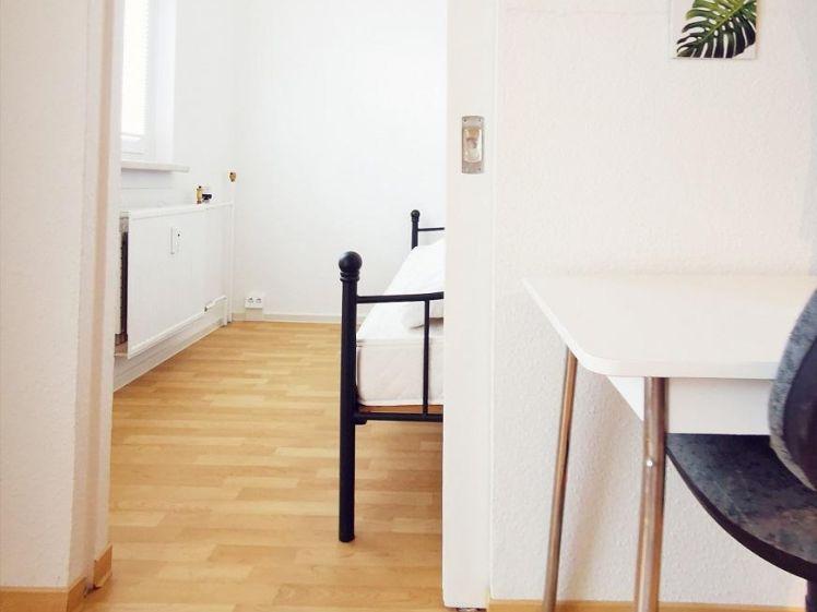 Möbliertes 1,5-Zimmer-Appartment für Praktikanten/Schüler - KB 62/65 - Photo 1