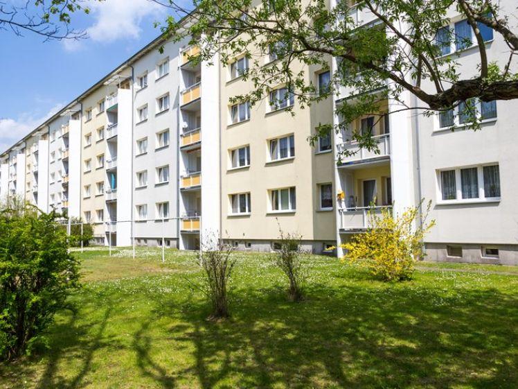 Wohnung mit Balkon sucht Nachmieter - Einbauküche kann gegen Ablöse übernommen werden! - Photo 1