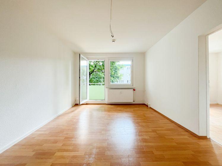 Renoviertes Wohnglück in ruhiger Lage: Helle Wohnung mit Balkon - Foto 1