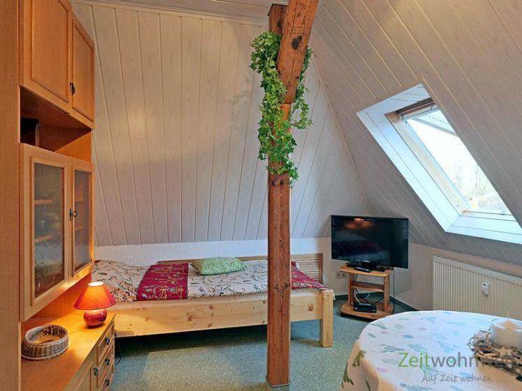 (EF0083_Y) Arnstadt: Arnstadt, möbiertes Zimmer mit eigenem Bad in ruhiger Wohnlage, Garten, an Wochenendheimfahrer - Foto 1