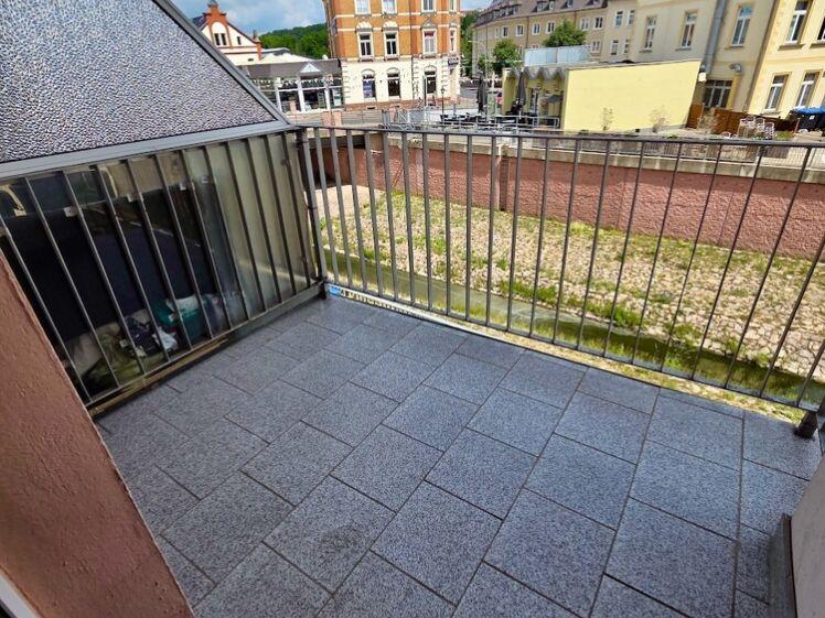 Wunderschön 2-Zi.-Wohnung mit Balkon im Herzen von Döbeln - Photo 1