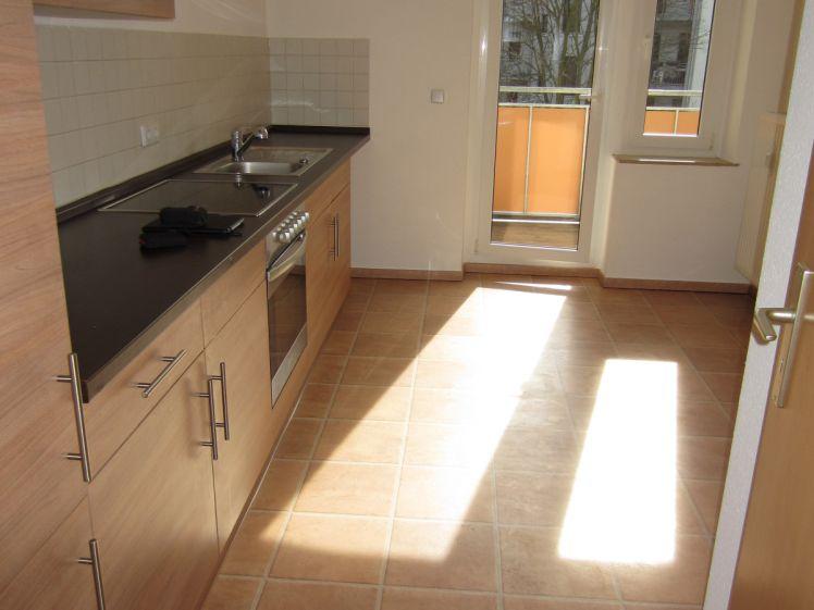Frei ab 1.8.26 - im 3. OG zzgl. EBK - Süd-Balkon + Schlafzimmer zum Innenhof - Photo 1
