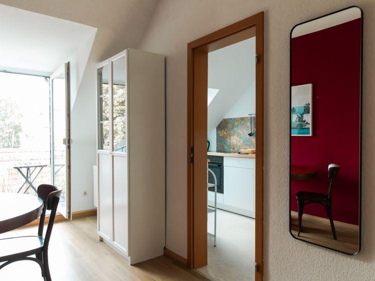 + + + komlplett möblierte 2,5-Zimmerwohnung mit Balkon, Internet und TV! + + + - Photo 1