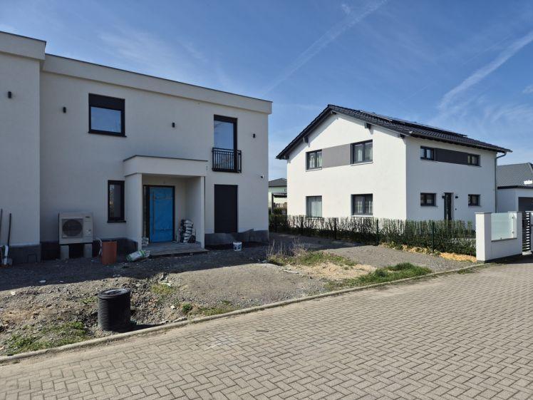 Sichern Sie sich dieses attraktive Haus schon heute - Einzug ab 01.07.2026 möglich! - Photo 1