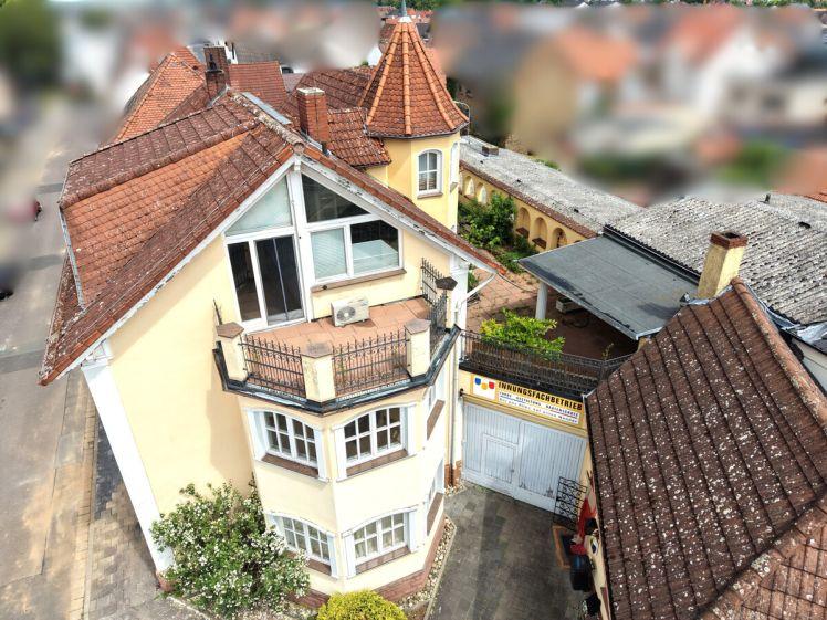 Traumhafte Maisonettewohnung mit wunderschöner Terrasse Wohnen auf zwei Ebenen mit besonderem Charme - Photo 1