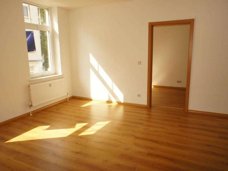 Frei ab 1.9.26 inkl. EBK + 1. OG - Bad mit Dusche ! - Foto 1