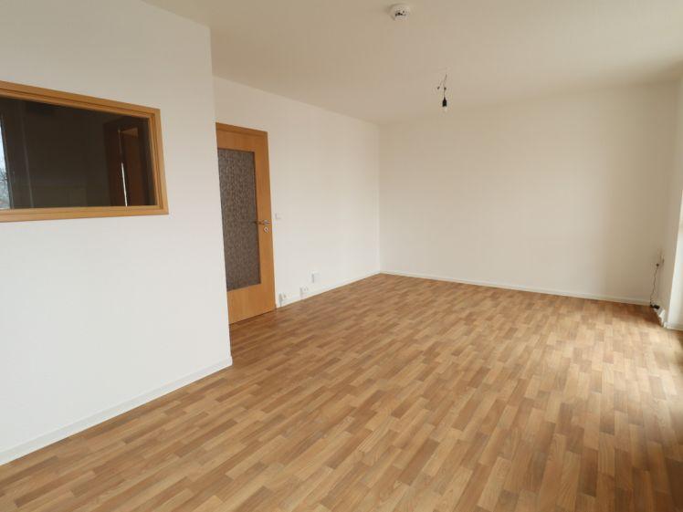 3-Raumwohnung mit Dusche und Aufzug - Photo 1