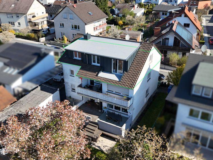 DIETZ: Sanierte und großzügige 2-Zimmer-Dachwohnung mit Toller Gaube und Dachterrasse - Randlage! - Photo 1