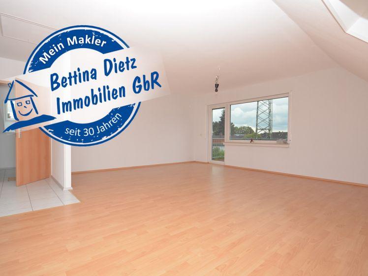 DIETZ: 2016 sanierte 3 Zimmer Dachgeschosswohnung Top modernisiert - Herrliche Wohnlage - Photo 1