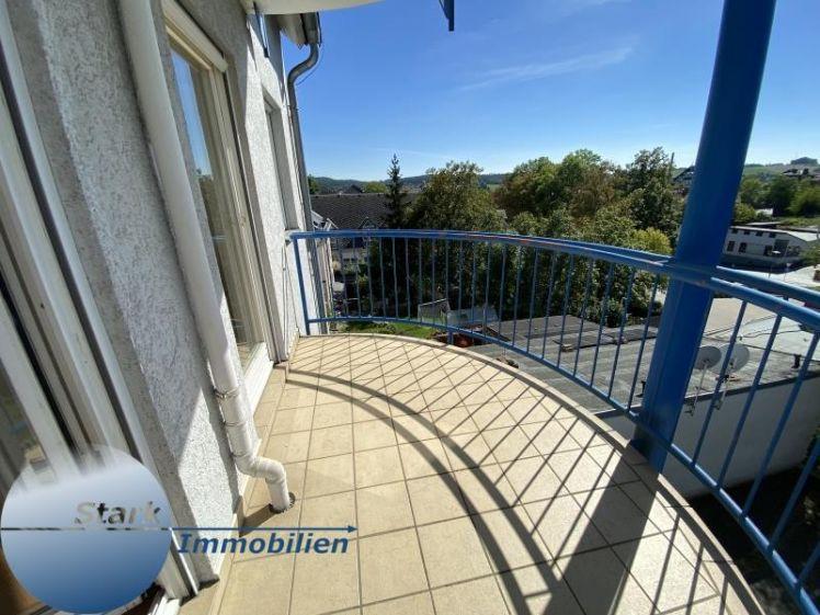 Stark! Schöne große 2 Raum Wohnung mit Balkon im Zentrum - Foto 1