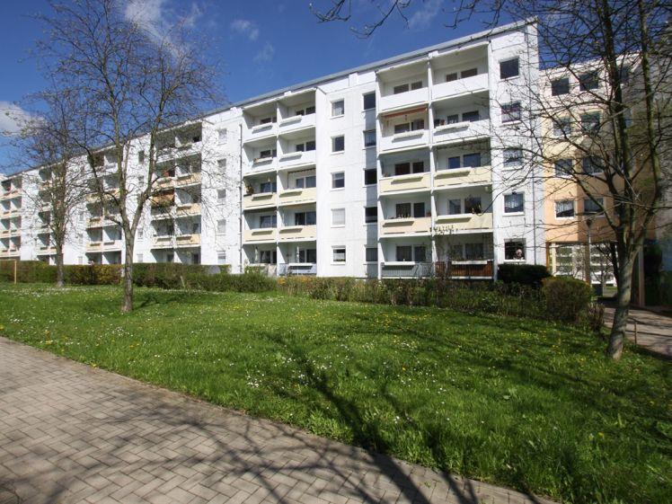Gemütliche 2-Raum-Wohnung mit Balkon - Foto 1