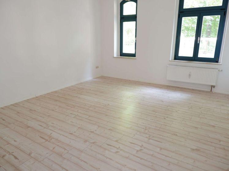 WG-geeignet - modernes Laminat - Bad mit Dusche - frei ab 1.11.25 - Photo 1