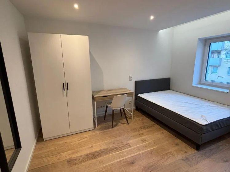 WG-Zimmer mit Wohlfühlatmosphäre – ab sofort!!!/ Gugelstraße 96, Nürnberg / WE5 / Zi.2 - Photo 1