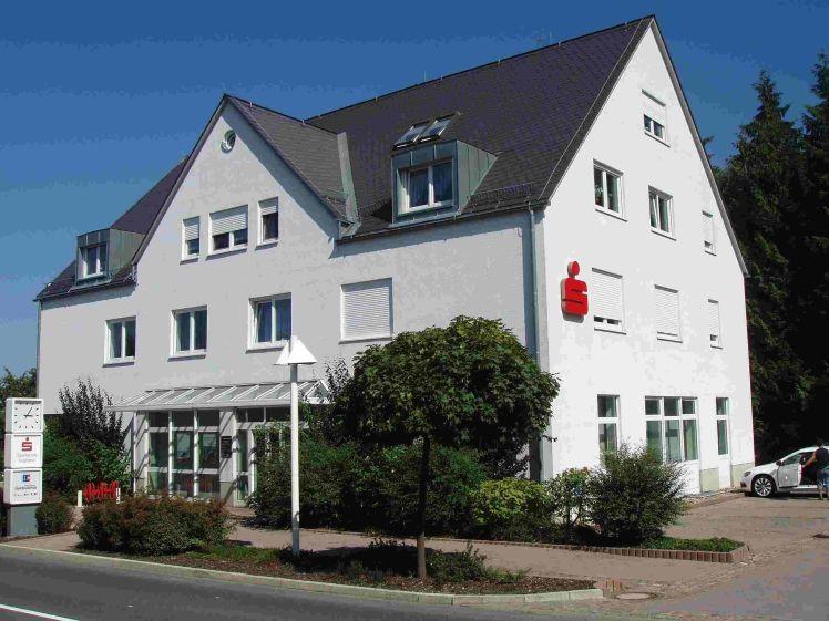 3-Raum-Wohnung im Geschäftshaus - Foto 1