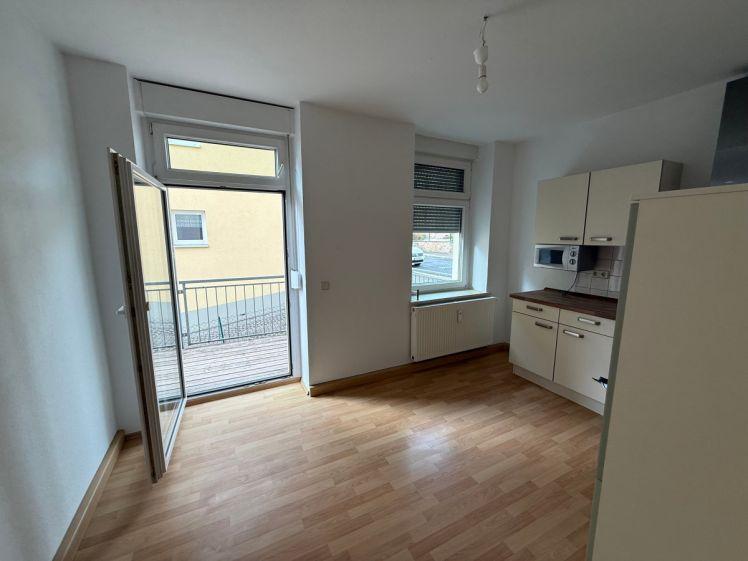 Wunderschöne 2-EG-Raum-Wohnung mit Balkon und EBK - Foto 1