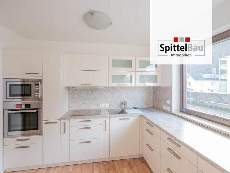 Helle 4-Zimmer-Stadtwohnung mit außergewöhnlich großer Sonnenterrasse im Herzen von Schramberg! - Foto 1